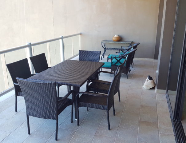 Comfortable outdoor dining for 6 on the balcony!